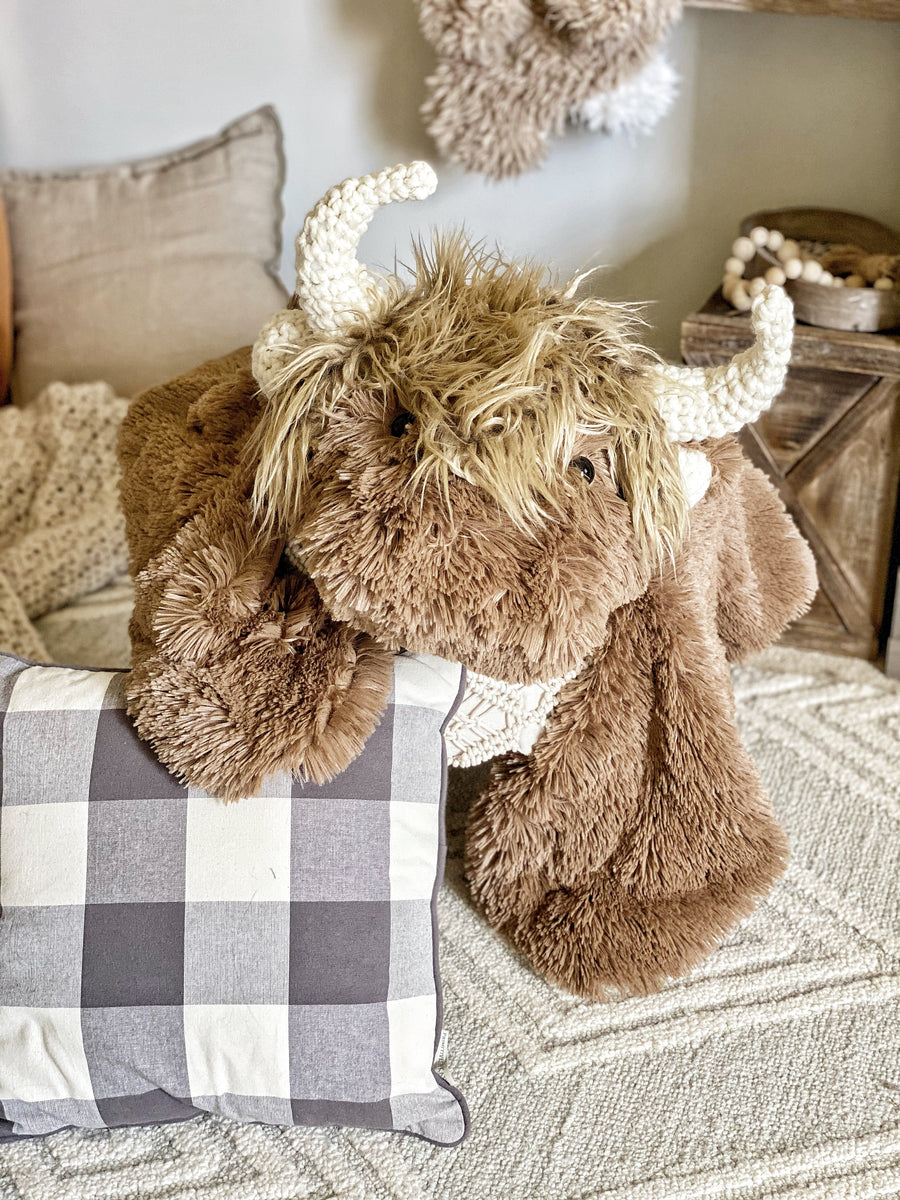 Highland Cow Rug For Nursery | Fluffy Cow Nursery Rug | ClaraLoo